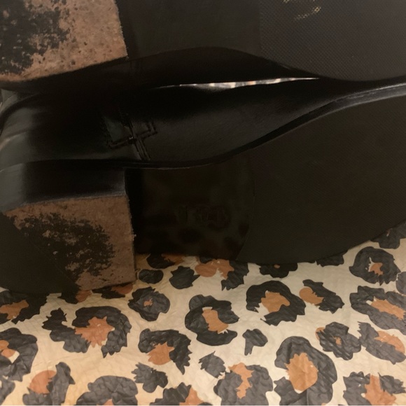 TORY BURCH MARLENE BOOT. - Picture 7 of 7